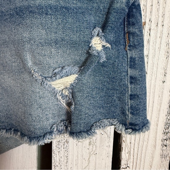 KUT from the Kloth Jane High Rise Cut Off Blue Jean Shorts Women’s 8 Distressed - Picture 3 of 9